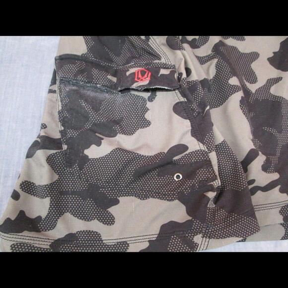 Redsand Mens Camo Swim Trunks Board Shorts Unlined Size L Versatile Summer Wear - Picture 5 of 9